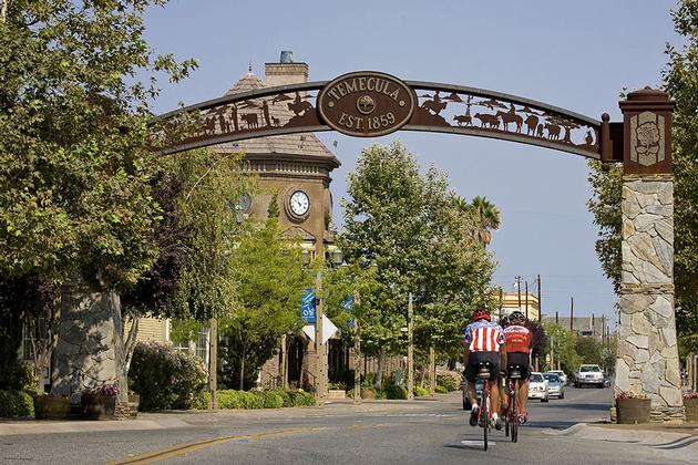 Temecula Acompanantes