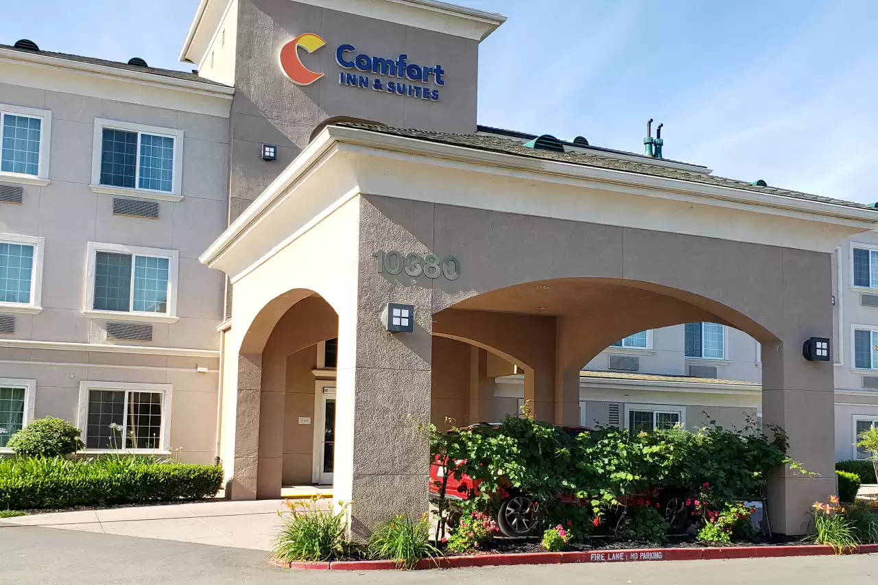 Comfort Inn & Suites Galt - Lodi North