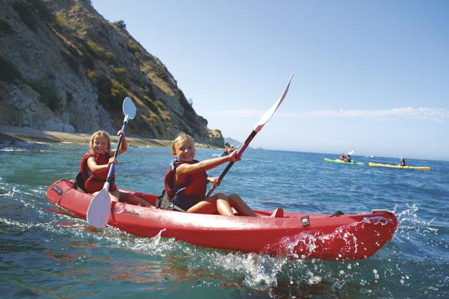 Kayaking the Waters of Catalina Island