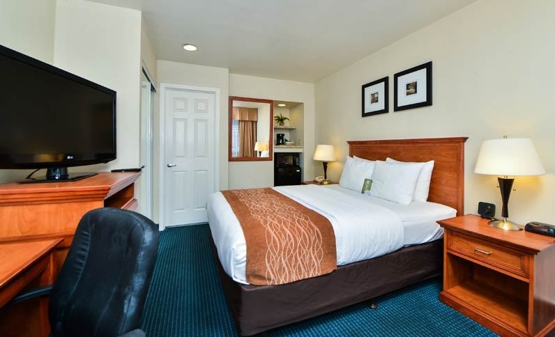 Comfort Inn Monterey by the Sea